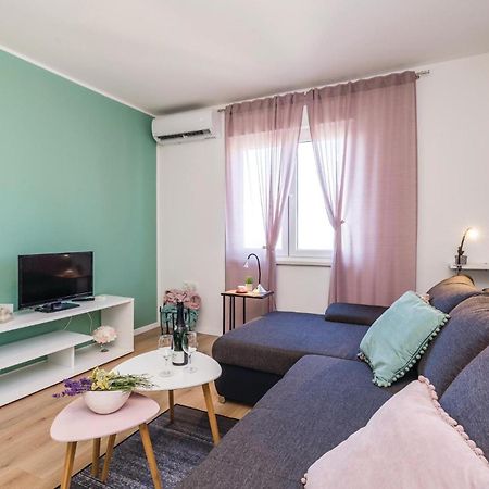 Awesome apartment in Rijeka with Buitenkant foto