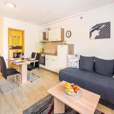 Awesome apartment in Rijeka with Buitenkant foto